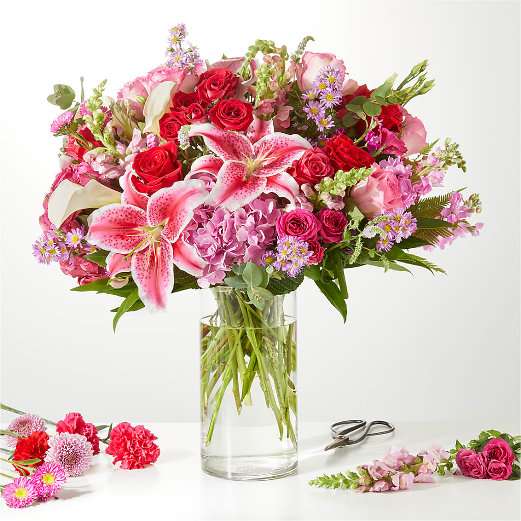 Swooning Over You - A Luxury Florist Original – Vincent Fleuriste, Sainte-julie PQ