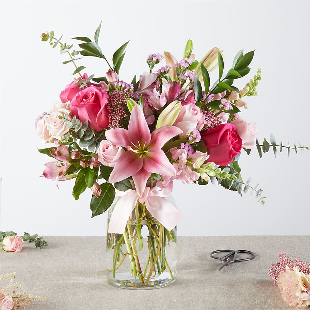 Pink Ribbon - A Florist Original – Vincent Fleuriste, Sainte-julie PQ