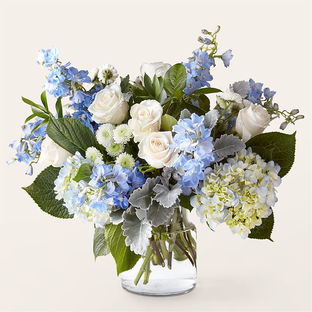 Clear Skies Bouquet – Vincent Fleuriste, Sainte-julie PQ