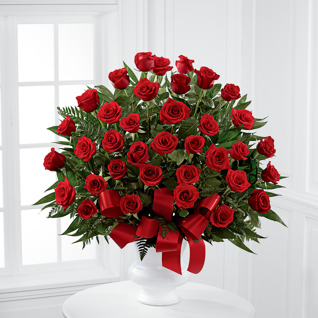 Blessed with Love Arrangement – Vincent Fleuriste, Sainte-julie PQ