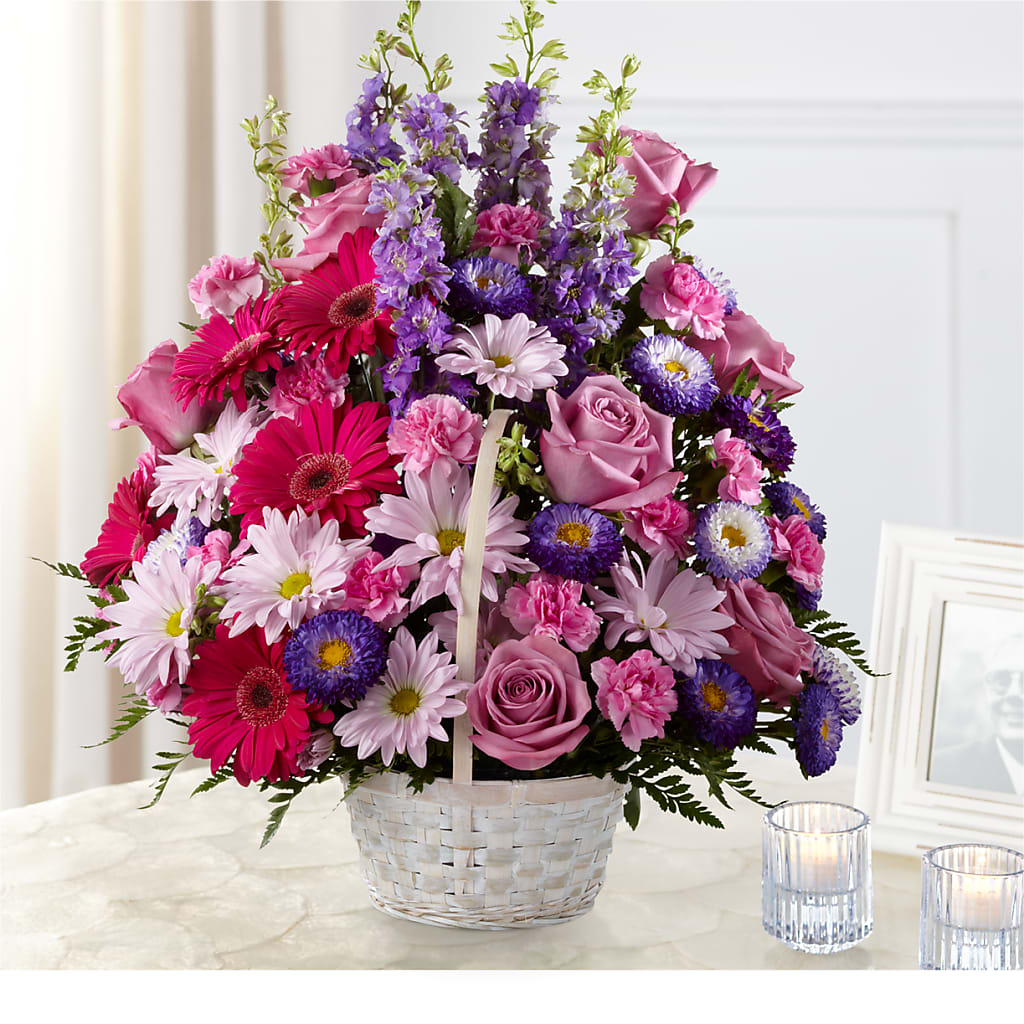 Pastel Peace Basket – Vincent Fleuriste, Sainte-julie PQ