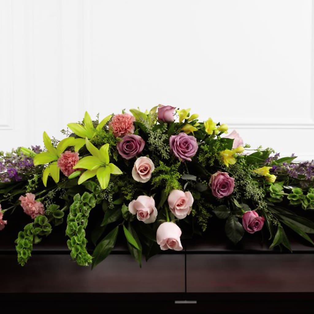 Forever Beloved Casket Spray – Vincent Fleuriste, Sainte-julie PQ