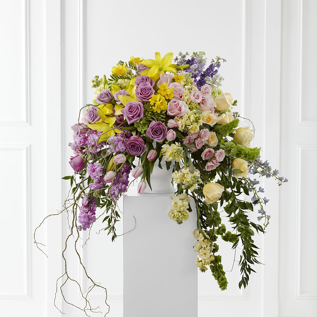 Display of Affection Arrangement – Vincent Fleuriste, Sainte-julie PQ
