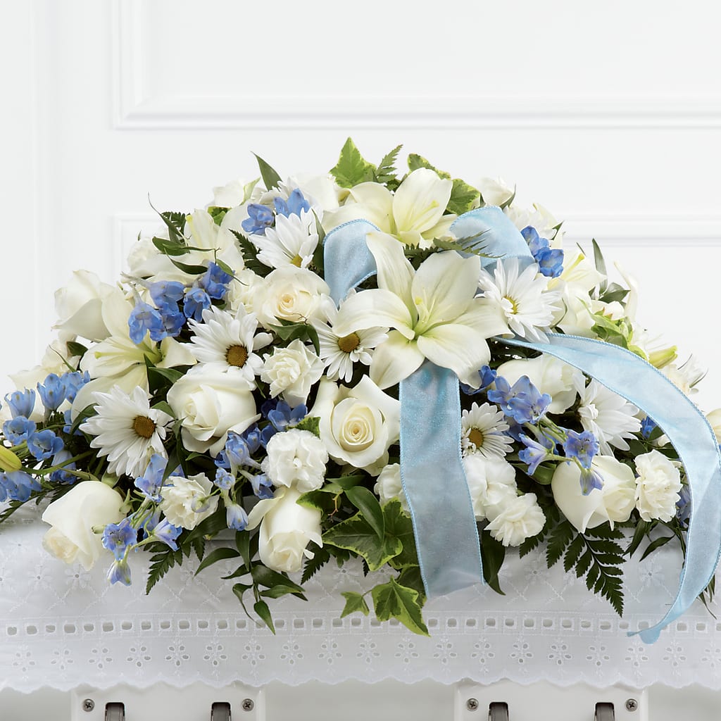Tender Treasure Casket Spray – Vincent Fleuriste, Sainte-julie PQ