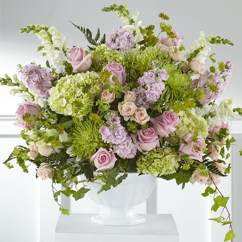 Radiant Embrace Arrangement – Vincent Fleuriste, Sainte-julie PQ