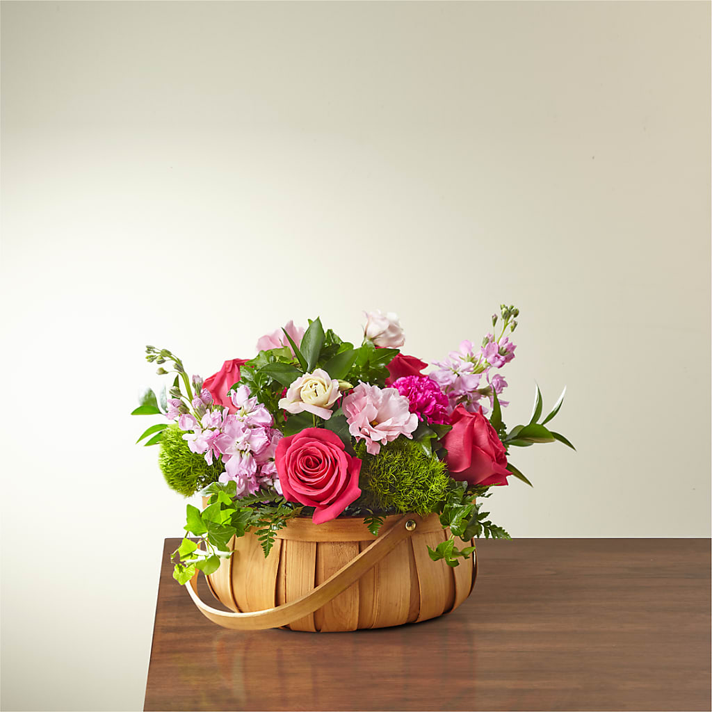 Radiance in Bloom Basket – Vincent Fleuriste, Sainte-julie PQ