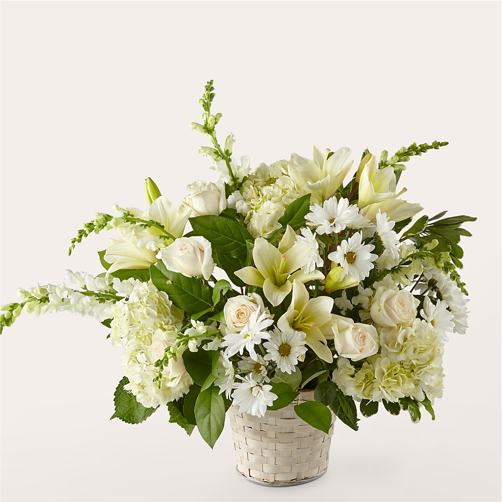 Ivory Elegance Floral Basket – Vincent Fleuriste, Sainte-julie PQ