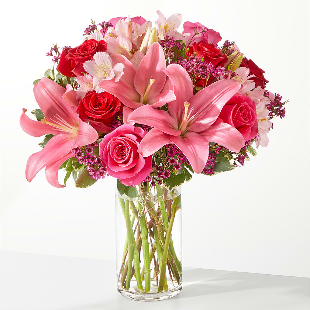 Lucky in Love Bouquet – Vincent Fleuriste, Sainte-julie PQ