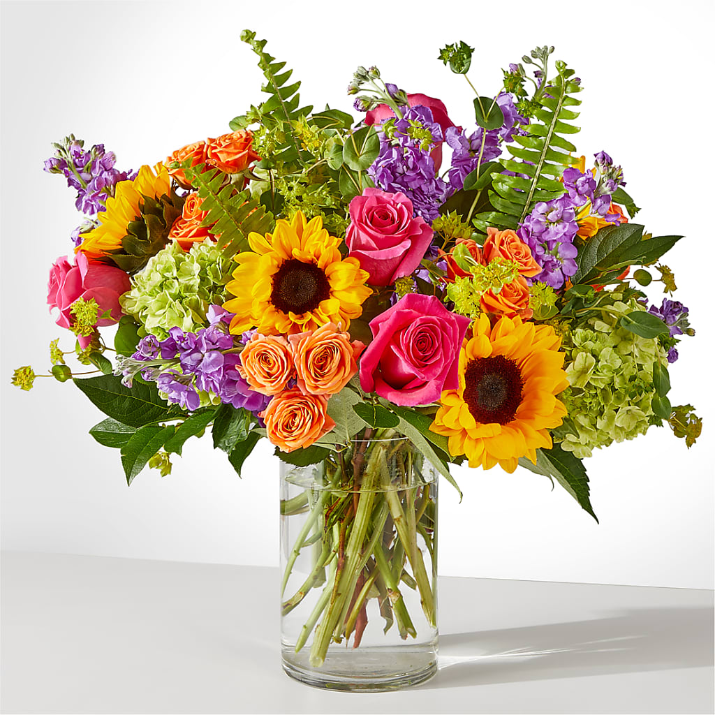 Vibrant Greetings Bouquet – Vincent Fleuriste, Sainte-julie PQ