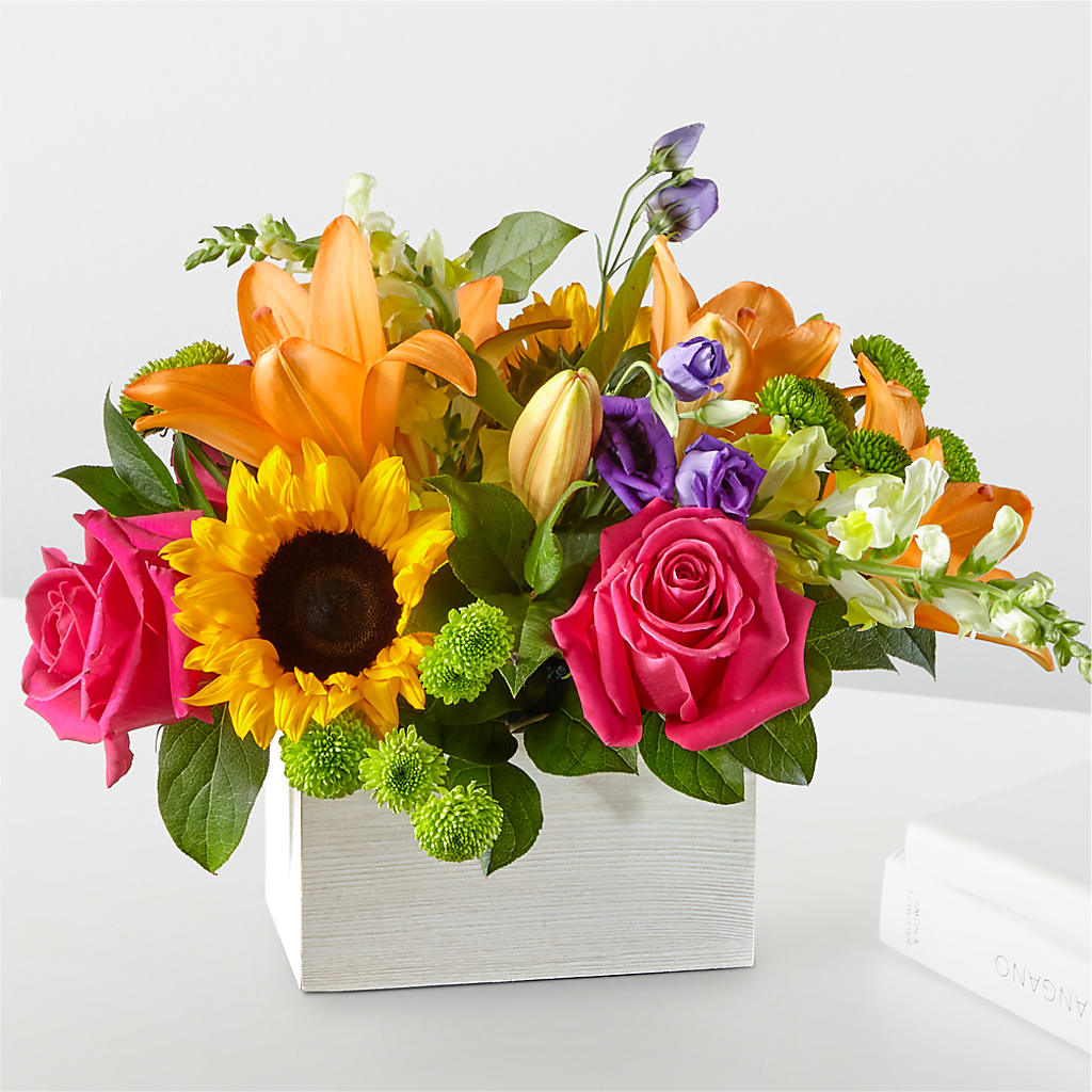 Best Day Box Bouquet –  Vincent Fleuriste, Sainte-julie PQ