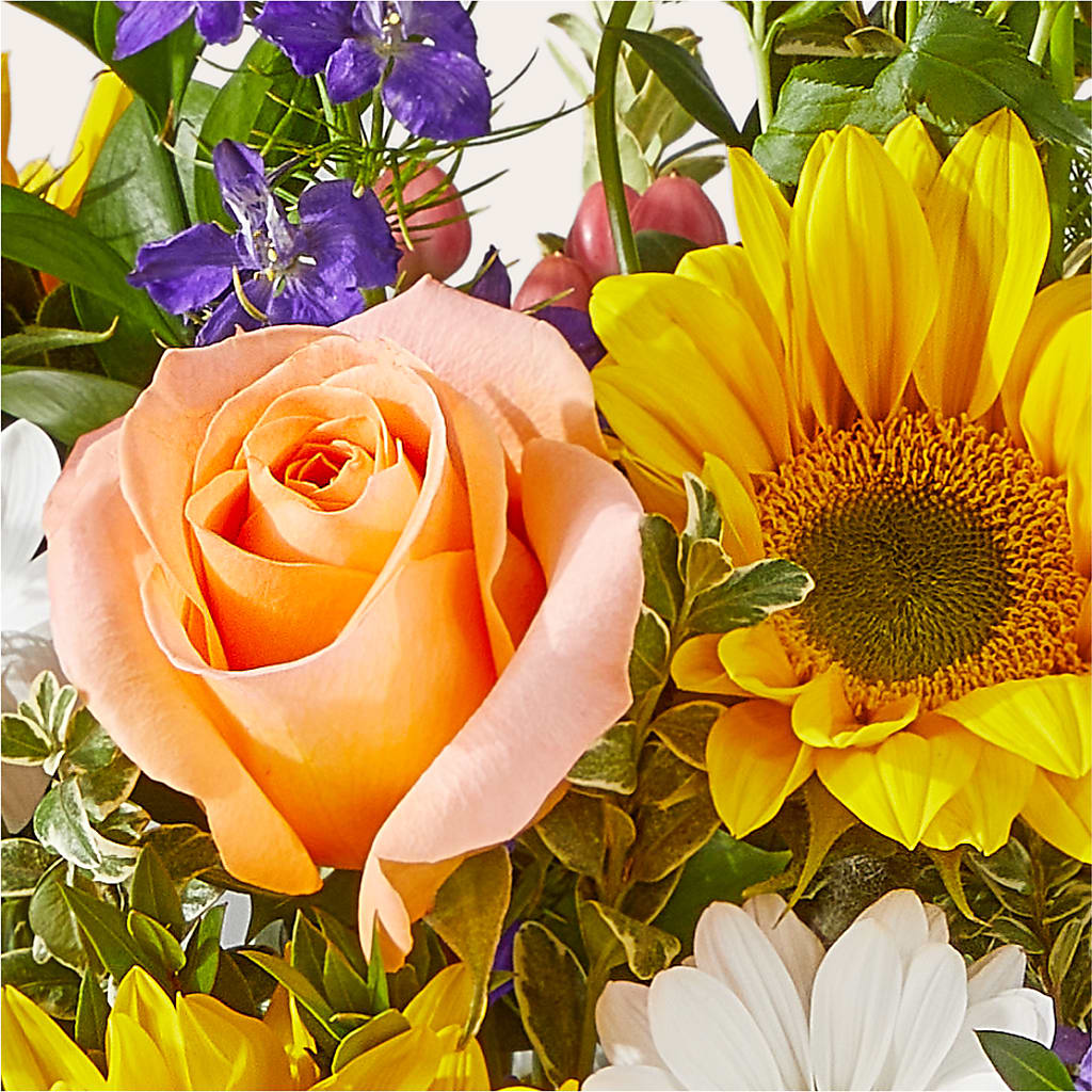 The Good Life Bouquet –  Vincent Fleuriste, Sainte-julie PQ