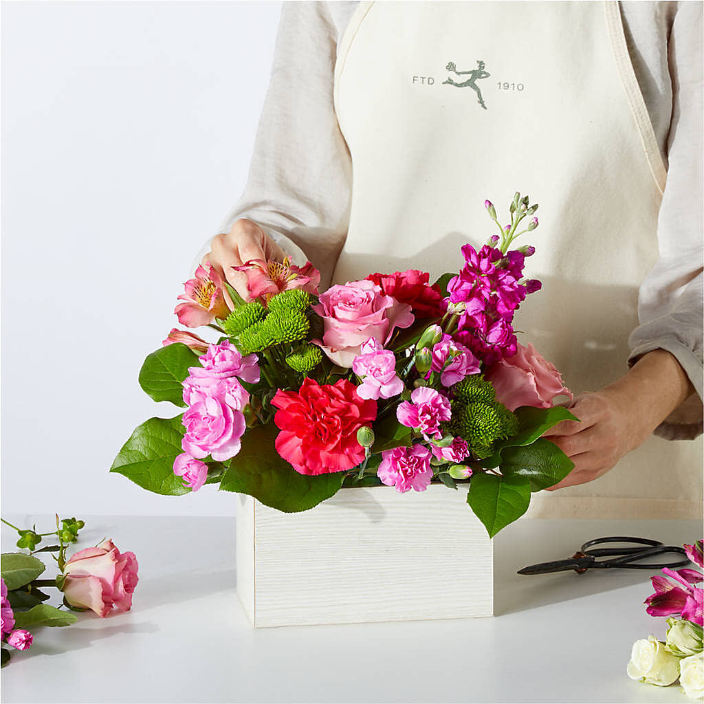 Sweetberry Box – A Florist Original –  Vincent Fleuriste, Sainte-julie PQ