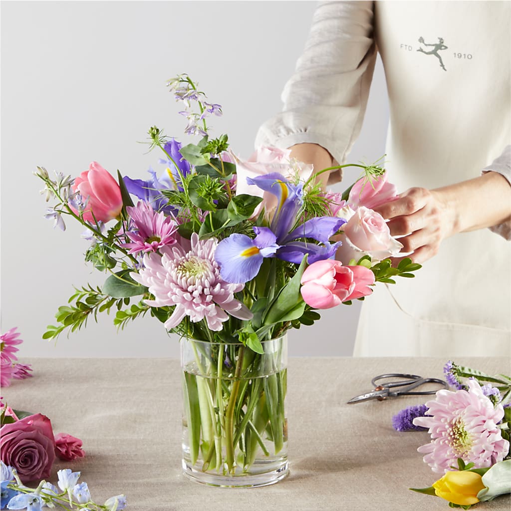Pastel Tradition - A Florist Original –  Vincent Fleuriste, Sainte-julie PQ