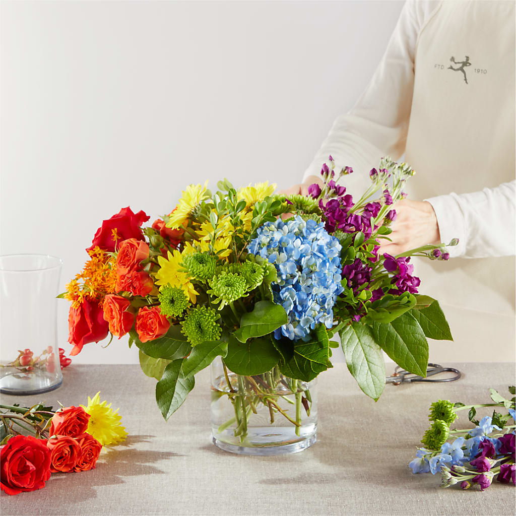 Summer Spectra - A Florist Original –  Vincent Fleuriste, Sainte-julie PQ