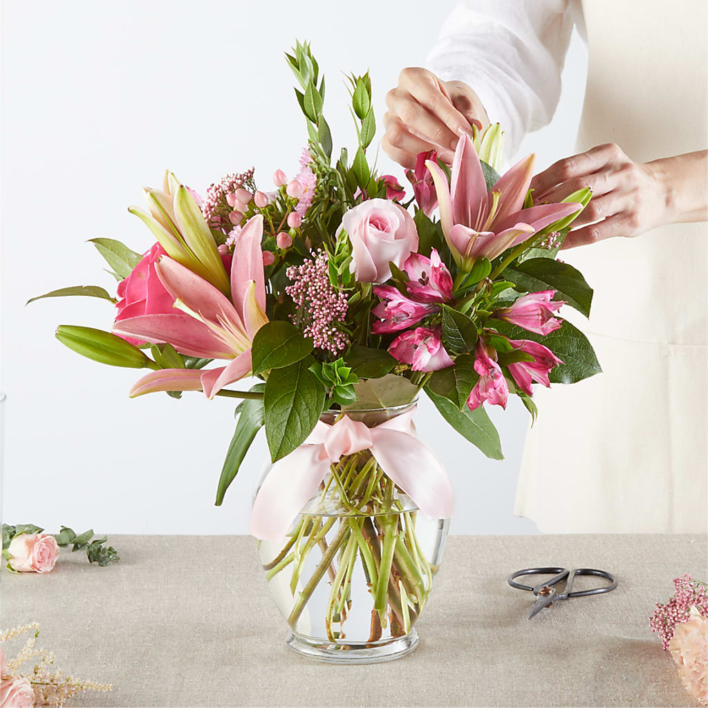 Pink Ribbon - A Florist Original –  Vincent Fleuriste, Sainte-julie PQ