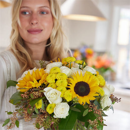 Luminous Morning Bouquet –  Vincent Fleuriste, Sainte-julie PQ
