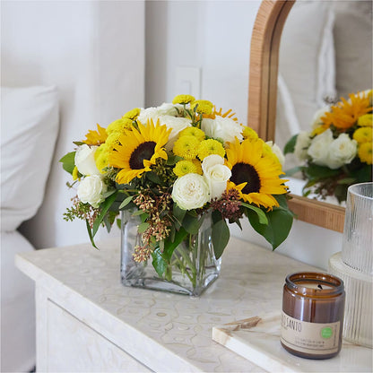 Luminous Morning Bouquet –  Vincent Fleuriste, Sainte-julie PQ