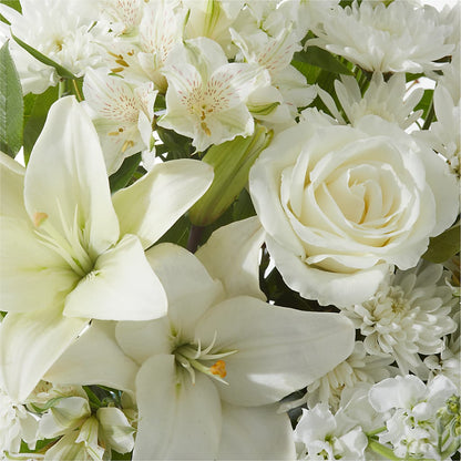 Peaceful Reflections Arrangement –  Vincent Fleuriste, Sainte-julie PQ