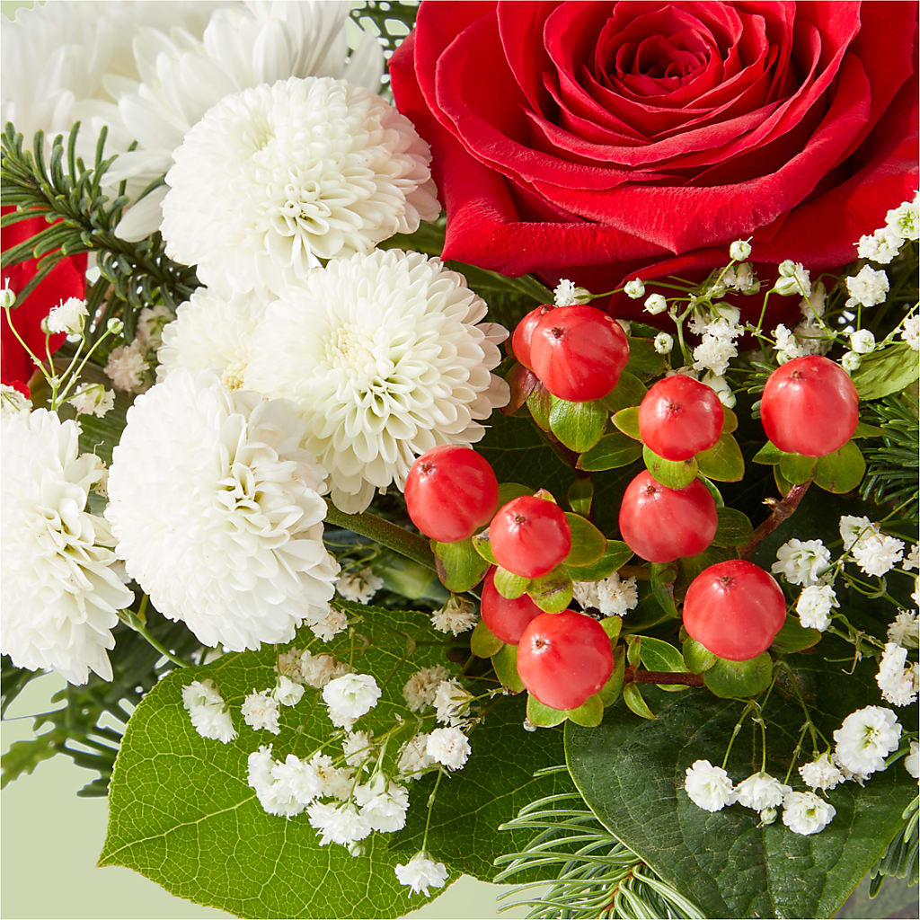 Chance of Flurries Bouquet –  Vincent Fleuriste, Sainte-julie PQ