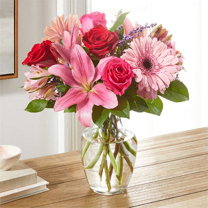 Lots of Love Bouquet –  Vincent Fleuriste, Sainte-julie PQ