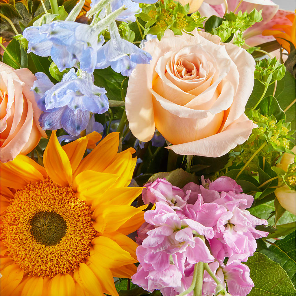 Dreamy Meadows Bouquet –  Vincent Fleuriste, Sainte-julie PQ